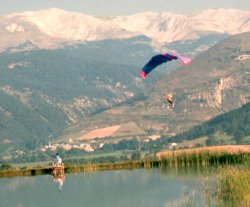 parapente au dessus du camping